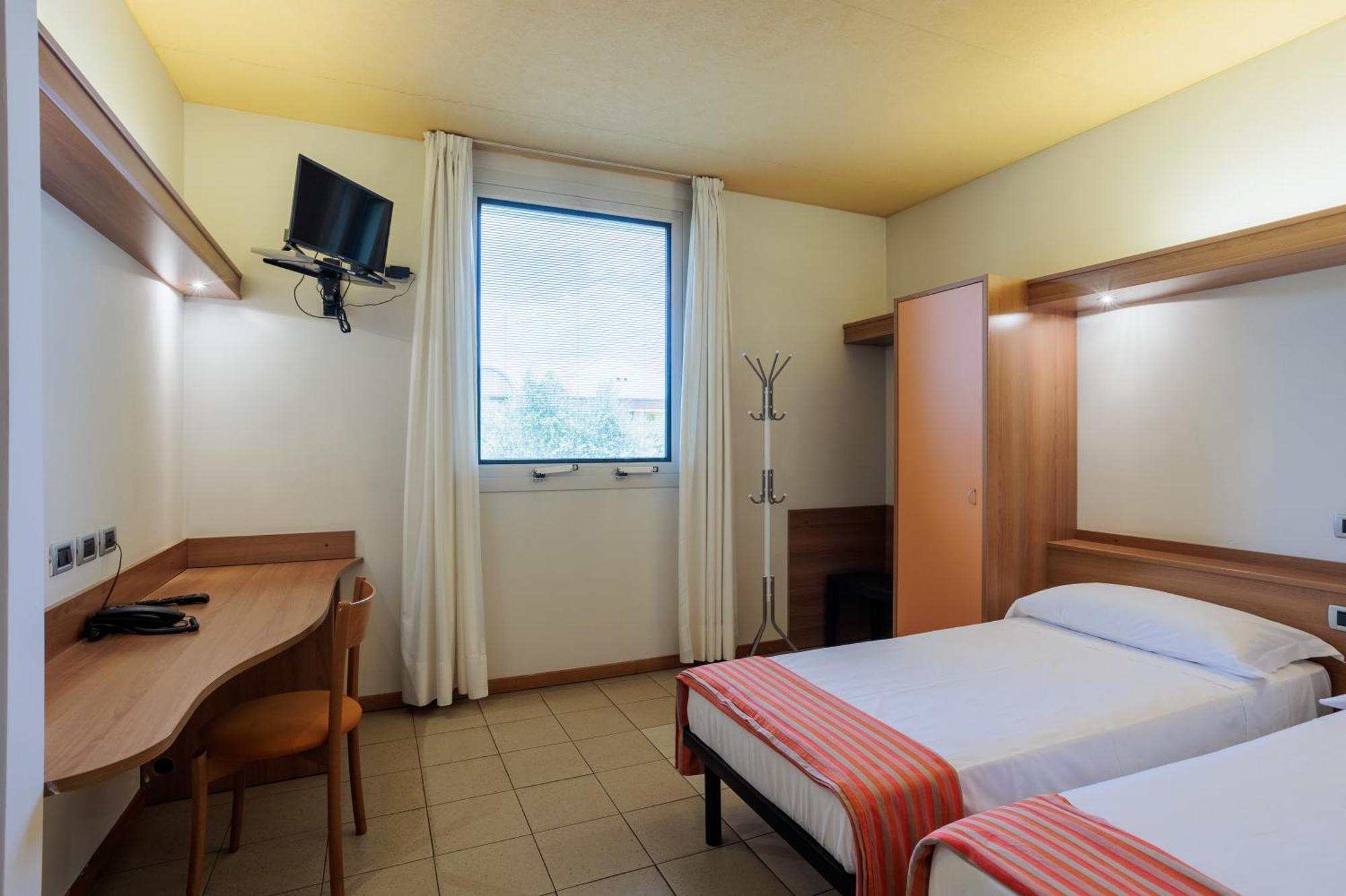Eurhotel Fontevivo Zewnętrze zdjęcie